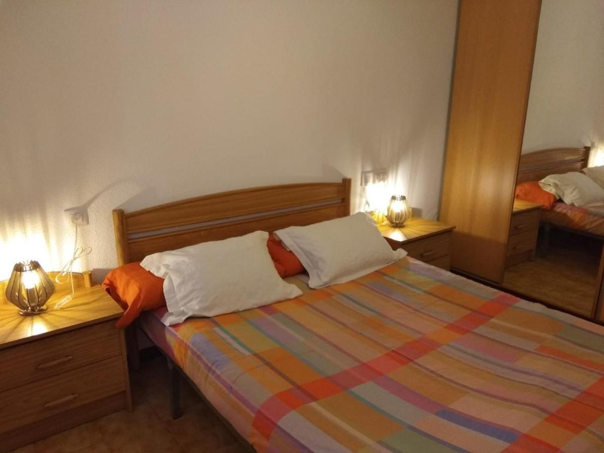 Apartamento Guillem Riumar Bagian luar foto